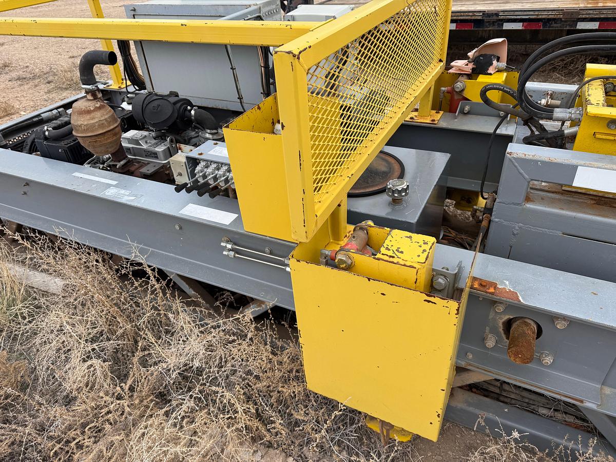 Used NORTH RIG C4S 30’H HYDRAULIC CATWALK PIPE HANDLER SKIDDED P/B YANMAR DIESEL ENGINE