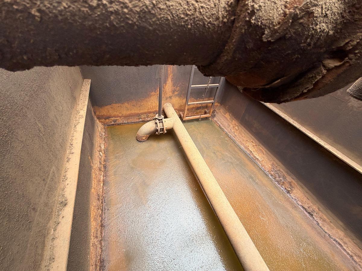 Used 20x8x6h 2 COMPARTMENT SHAKER TANK