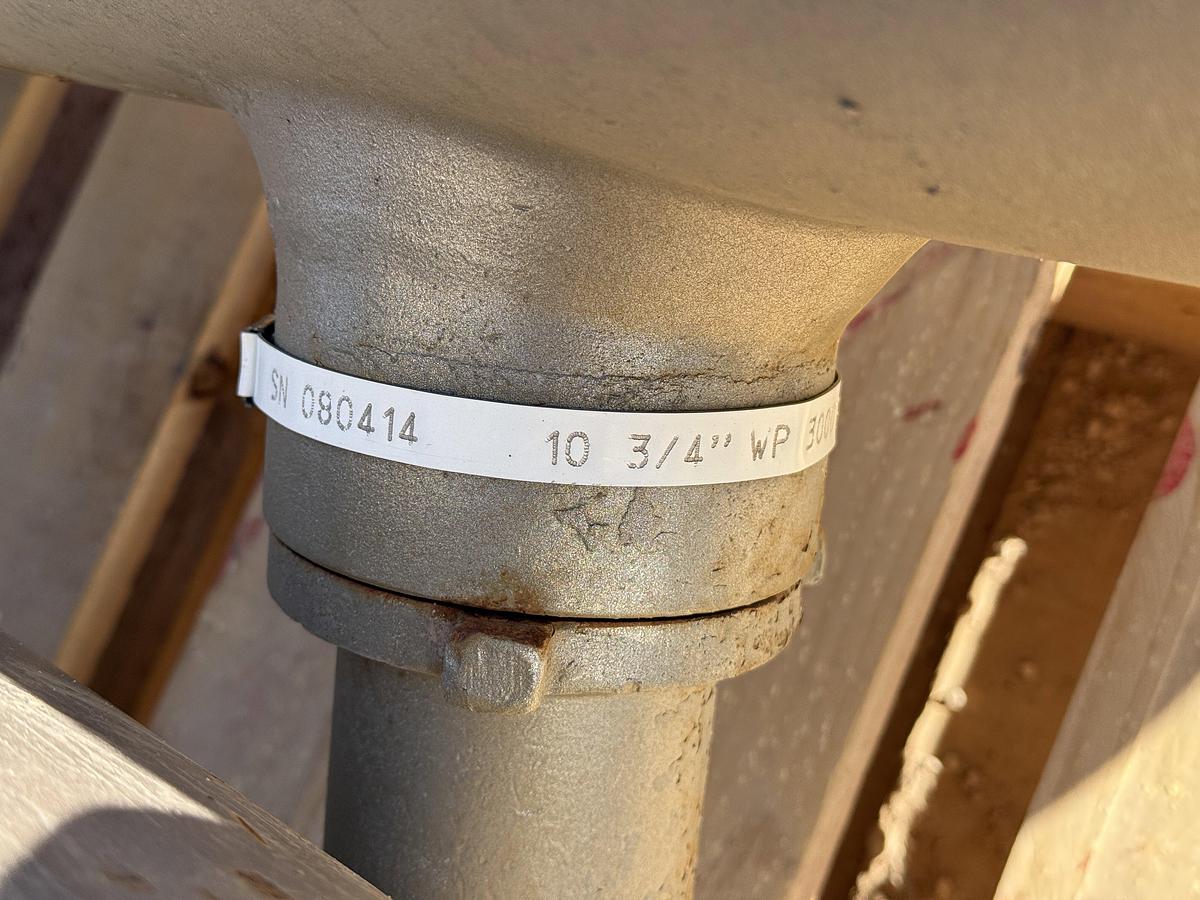 Used (2) MULTI-SIZE SINGLE PLUG CEMENT HEADS