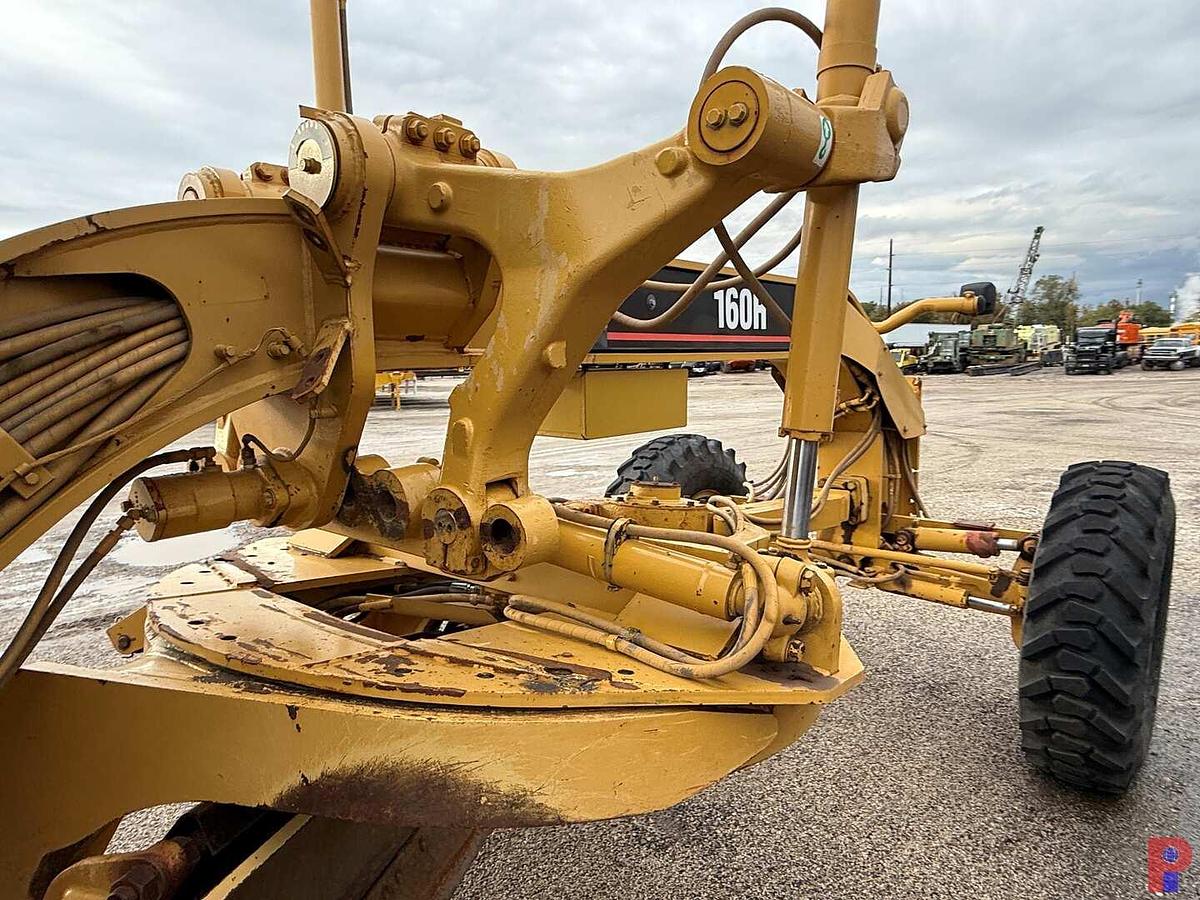 Used 1995 CATERPILLAR 160H MOTOR GRADER