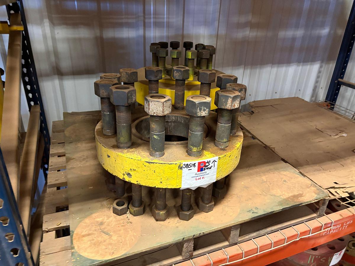 Used (5 pallets) w/ (4) assorted DSAs & (3) RL7 upper casing clamps