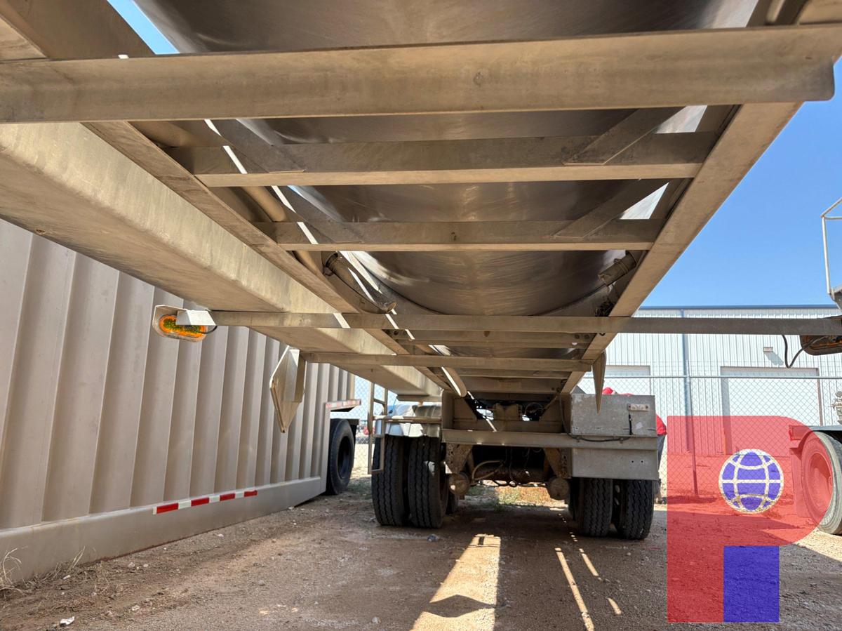 Used 2012 TANKCON  5,400 GALLON T/A CHEMICAL TRANSPORT TRAILER