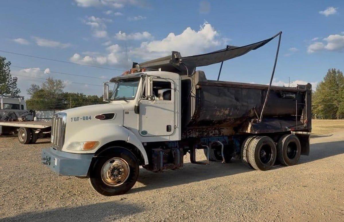 Used 2009 PETERBILT 340 T/A 15-16 CUYD DUMP TRUCK