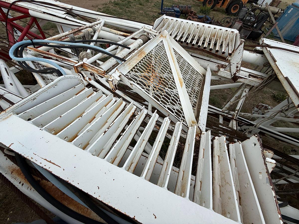 Used NOV FRANKS 96’ X 215,000 LBS DERRICK