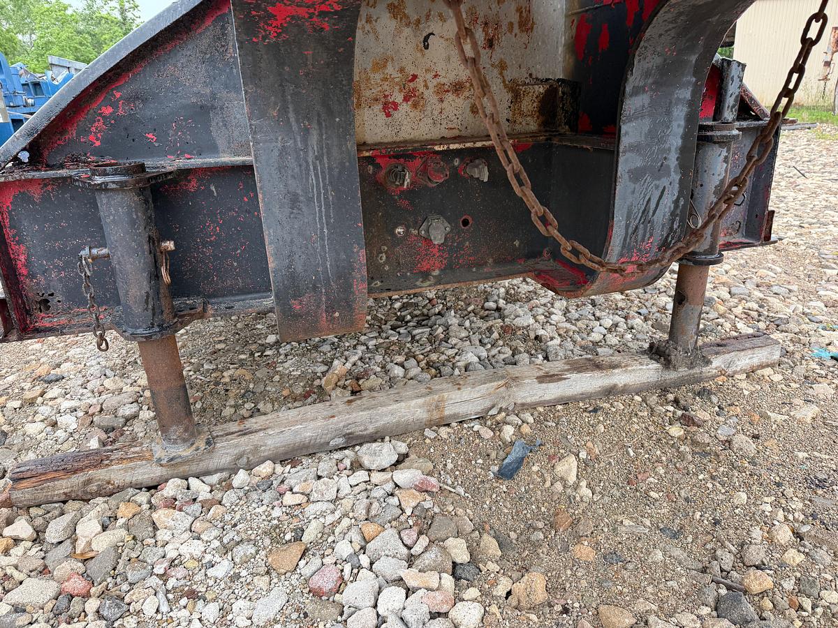 Used 1981 LUFKIN  34' X 96" 3-AXLE NARROW NECK LOWBOY TRAILER