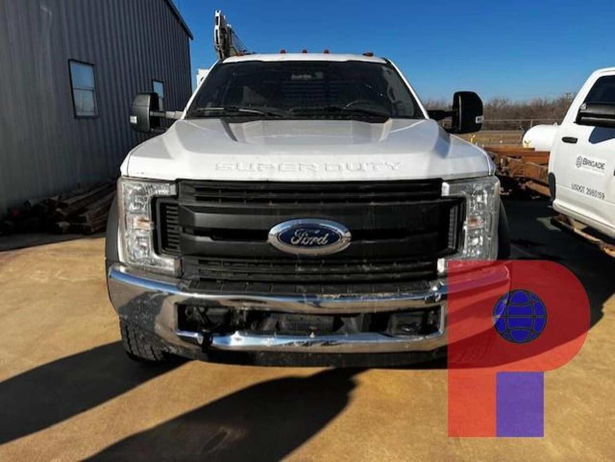 Used 2017 Ford F-550 Super Duty Service Truck W/ Crane