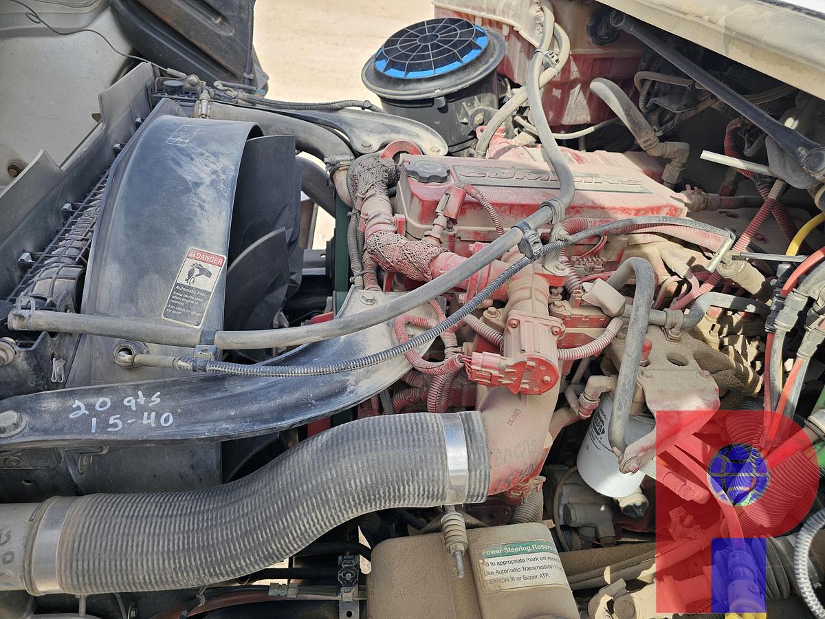 Used 2011 FREIGHTLINER M2 106 S/A DAYCAB ASPHALT POTHOLE TRUCK