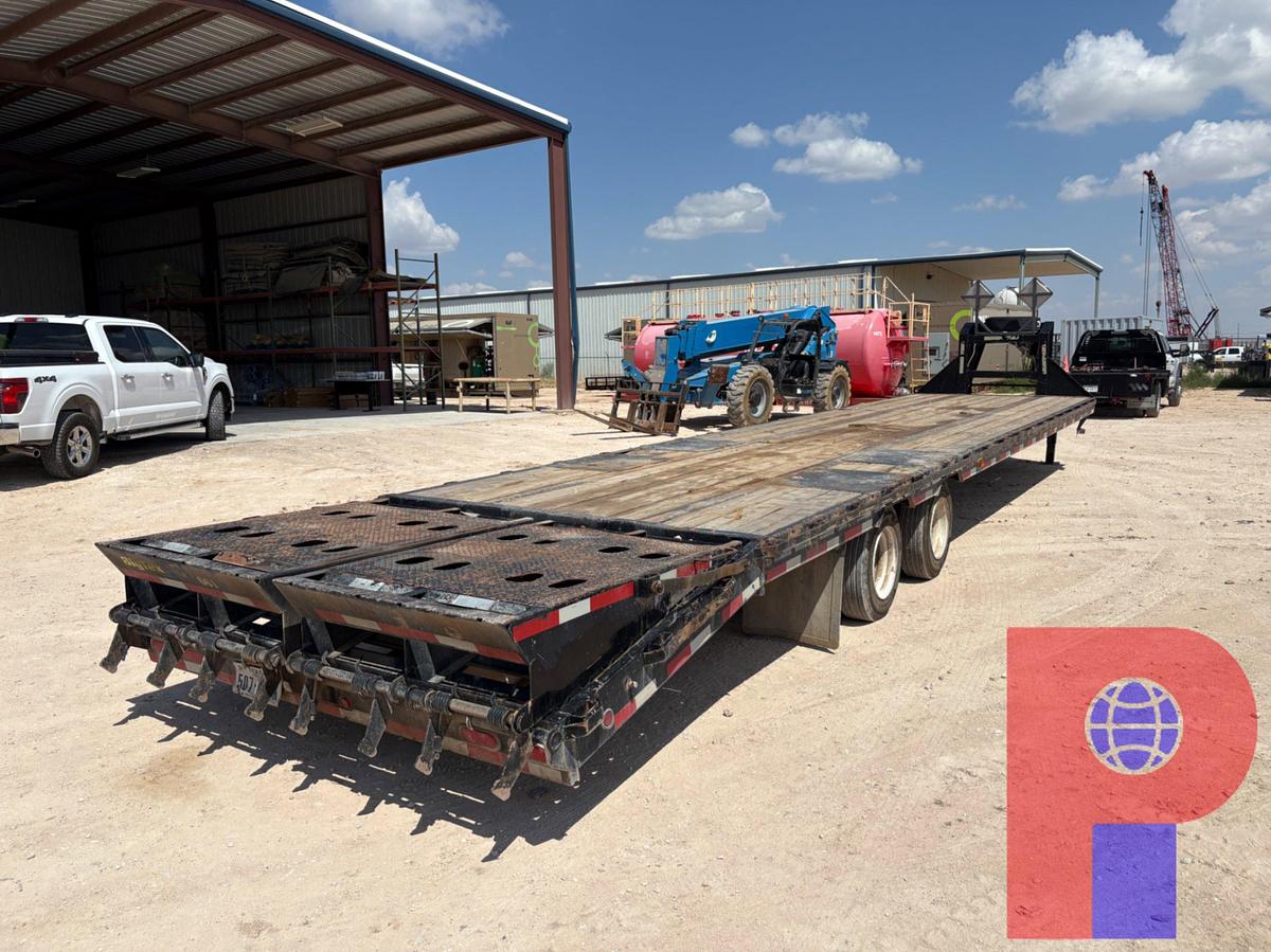 Used 2018 BIG TEX 40’ X 102” T/A GOOSENECK TRAILER