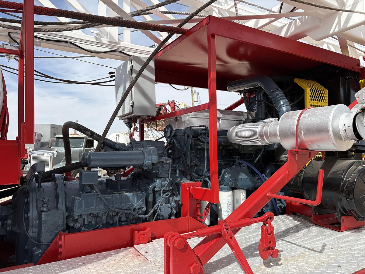 Used 2007 RIG WORKS MUSTANG 550 DD 5-AXLE WELL SERVICE RIG