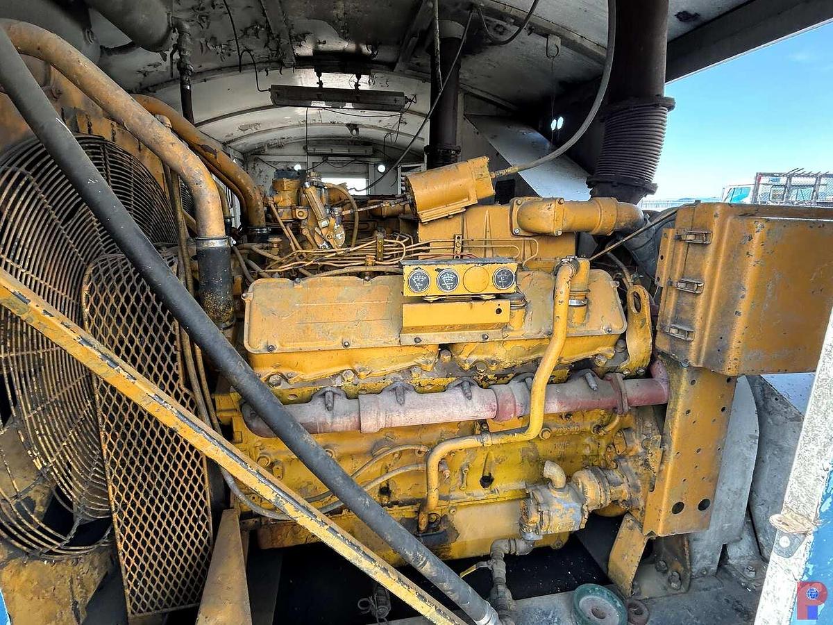 Used NATIONAL 9-P-100 TRIPLEX MUD W/ (2) CATERPILLAR 3412 ENGINES