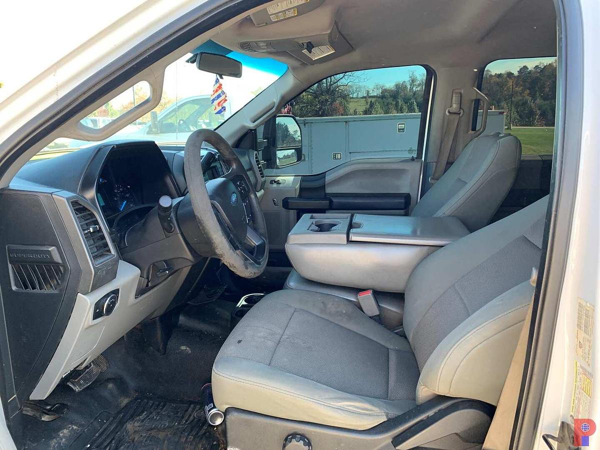 Used 2017 FORD F-350 SUPER DUTY XL CREW CAB 4X4 PICKUP