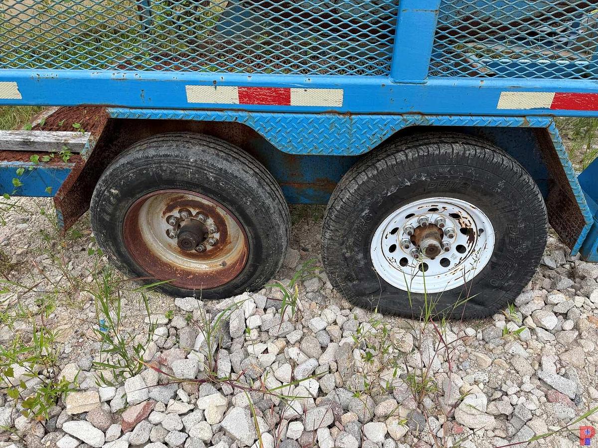 Used 2015 UNITED TRAILER 22’ X 102” T/A GOOSENECK HYDRAULIC REEL TRAILER