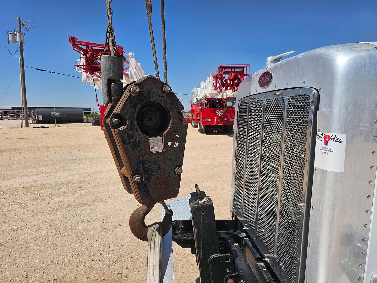 Used 2013 NATIONAL NBT-40 40 TON CRANE MTD ON 2013 PETERBILT 367