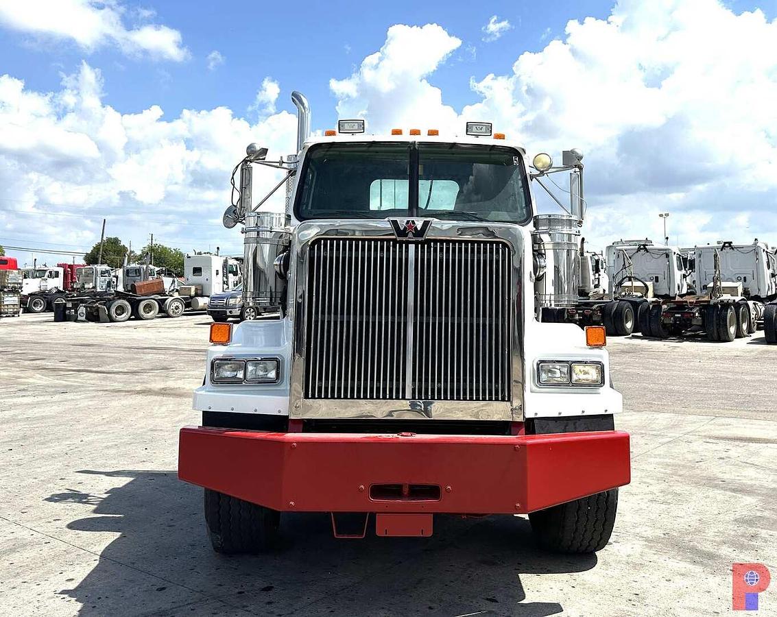 Used 2012 WESTERN STAR 4900 SA 4-AXLE TRI-DRIVE HEAVY HAUL TRUCK TRACTOR