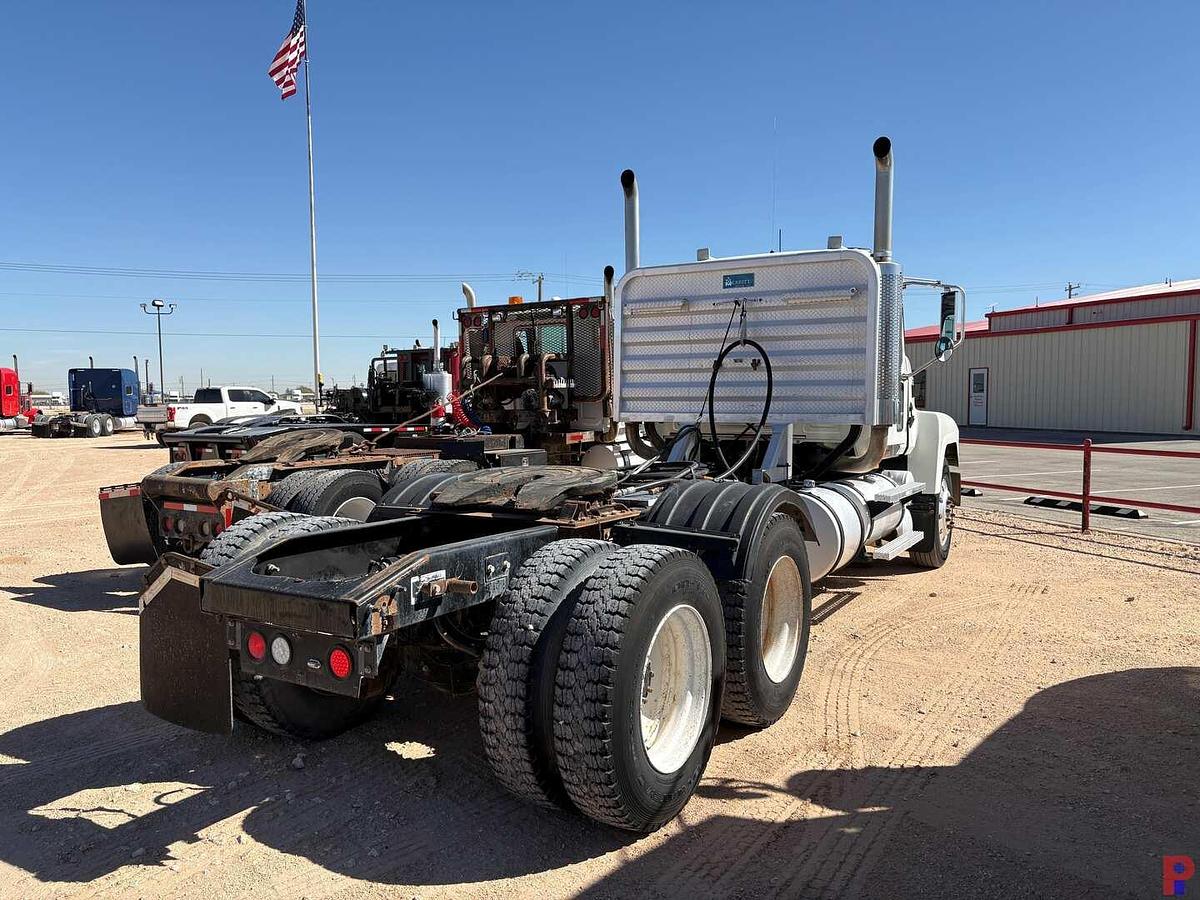 Used 2004 MACK CH613 T/A DAYCAB HAUL TRUCK
