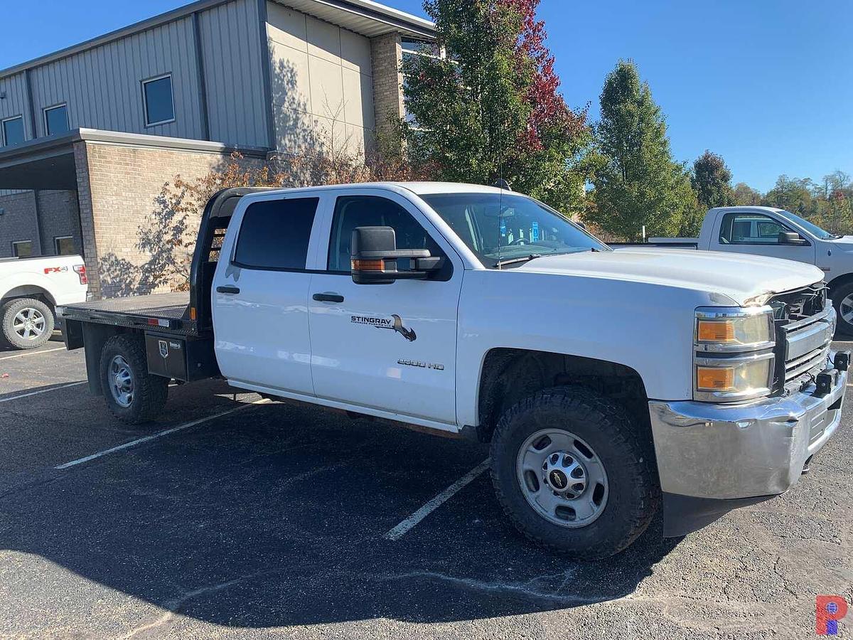 Used 2015 CHEVROLET SILVERADO 2500HD 4X2 CREW CAB PICKUP