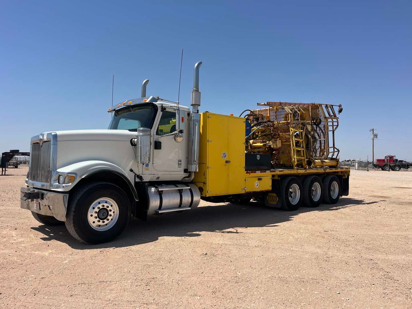 Used SNUBBERTECH 142K SNUBBING UNIT MTD ON 2007 INTERNATIONAL 5900I DAYCAB TRUCK