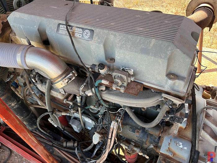 Used 2006 MODEL ES5500TXJ 5 AXLE WELL SERVICE WORKOVER RIG