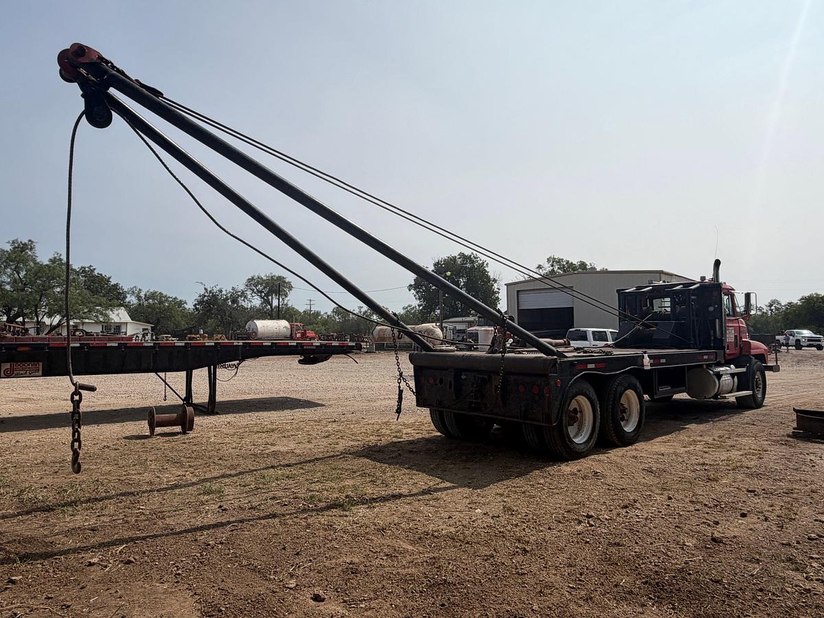 Used 1999 MACK CH612 T/A DAYCAB GIN POLE TRUCK