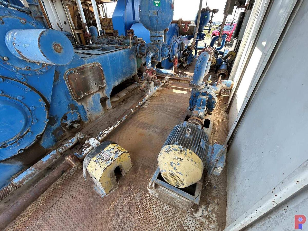 Used NATIONAL 10-P-130 TRIPLEX MUD PUMP P/B CATERPILLAR D399 ENGINE