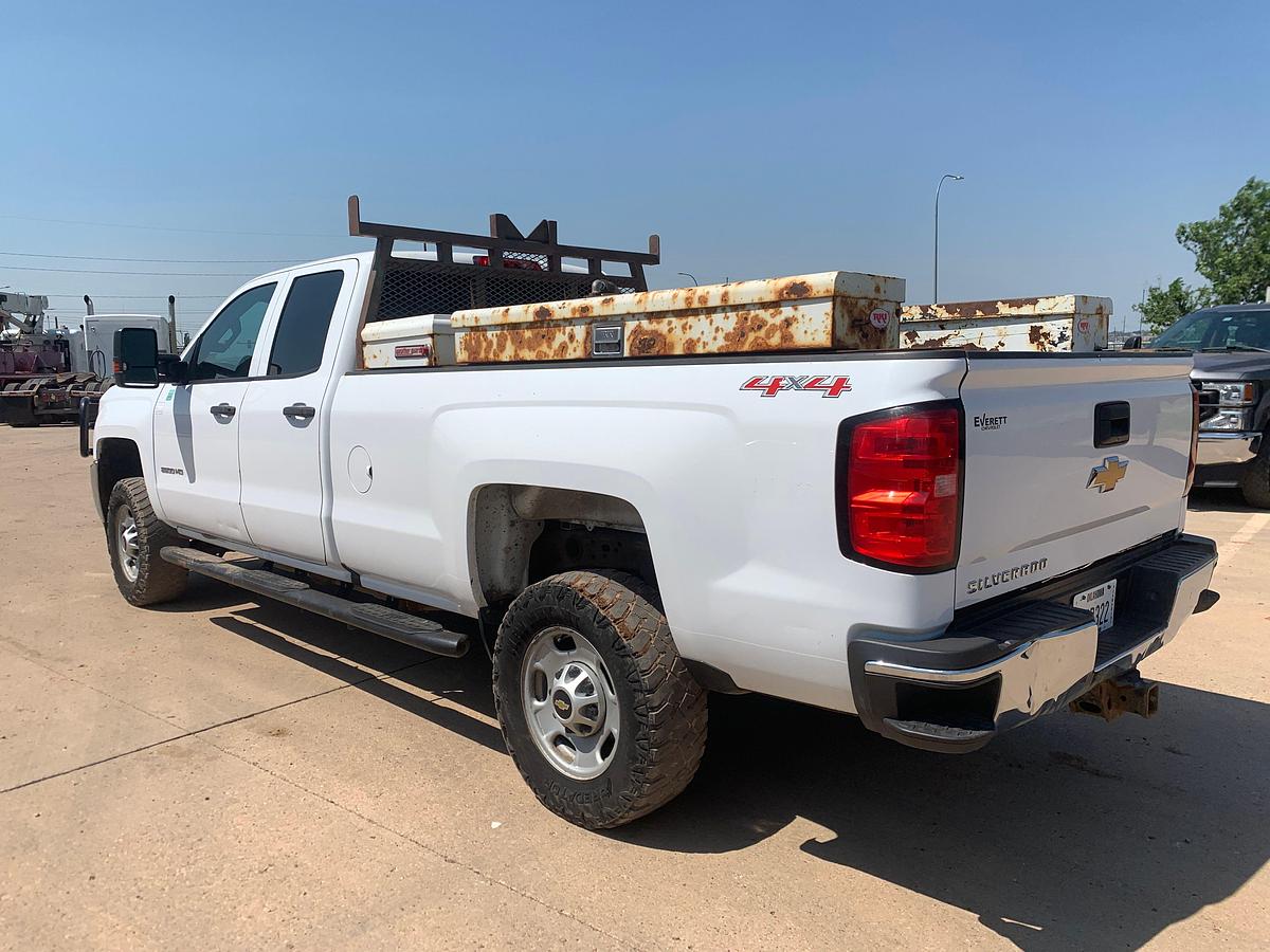 Used 2017 CHEVROLET SILVERADO 2500HD 4X4 CREW CAB PICKUP TRUCK