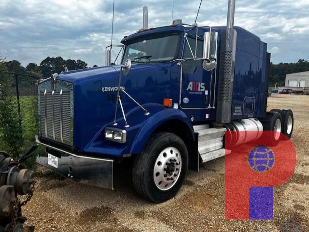 Used 2014 Kenworth T800 T/A Sleeper Haul Truck (INOP)