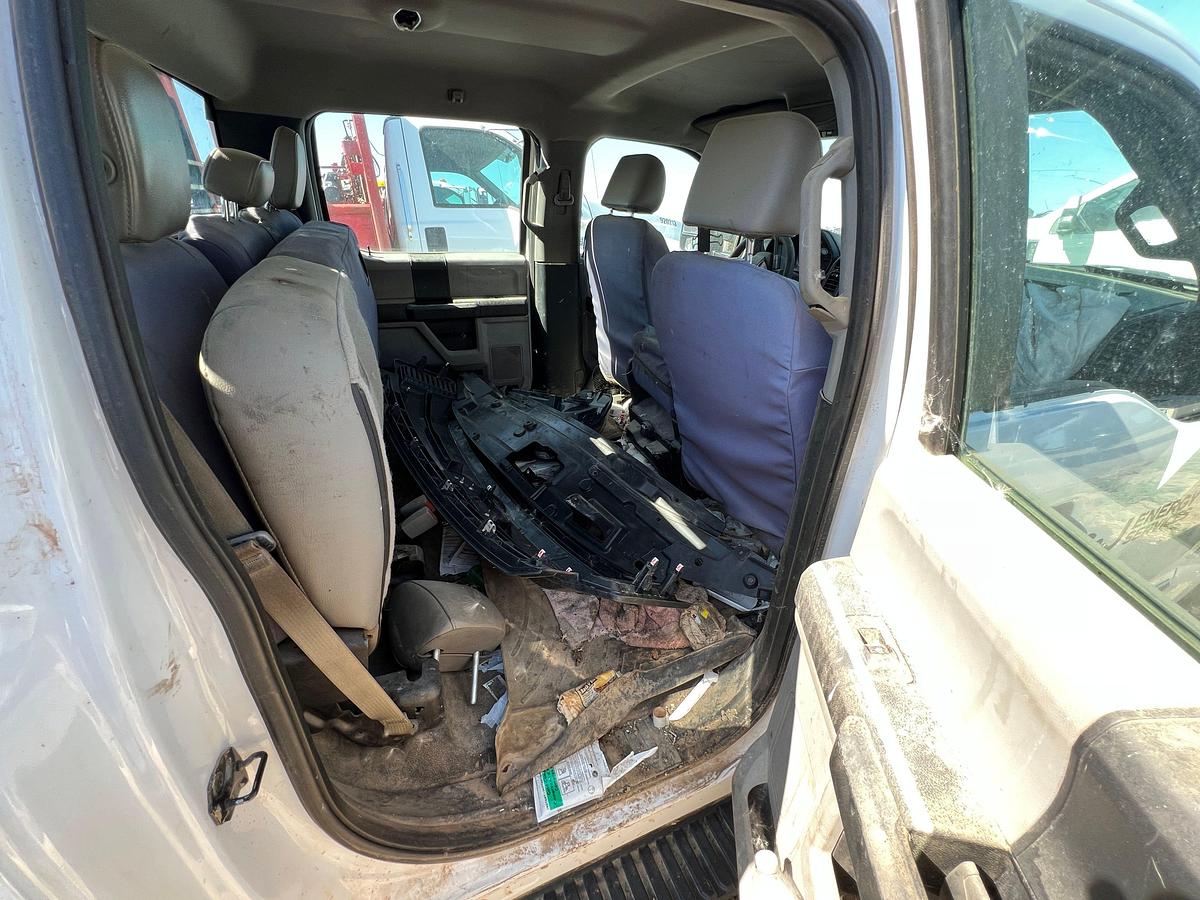Used 2017 FORD F-250 XL CREW CAB 4X4 DIESEL PICKUP (WRECKED)