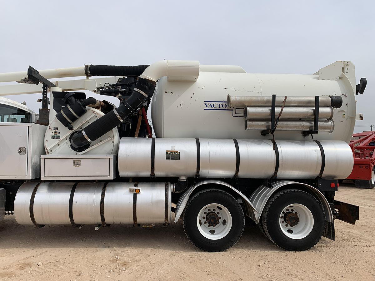 Used 2009 INTERNATIONAL WORKSTAR 7500 T/A DAYCAB VACTOR HYDROVAC TRUCK