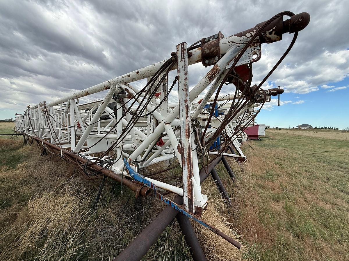 Used NOV FRANKS 96’ X 215,000 LBS DERRICK