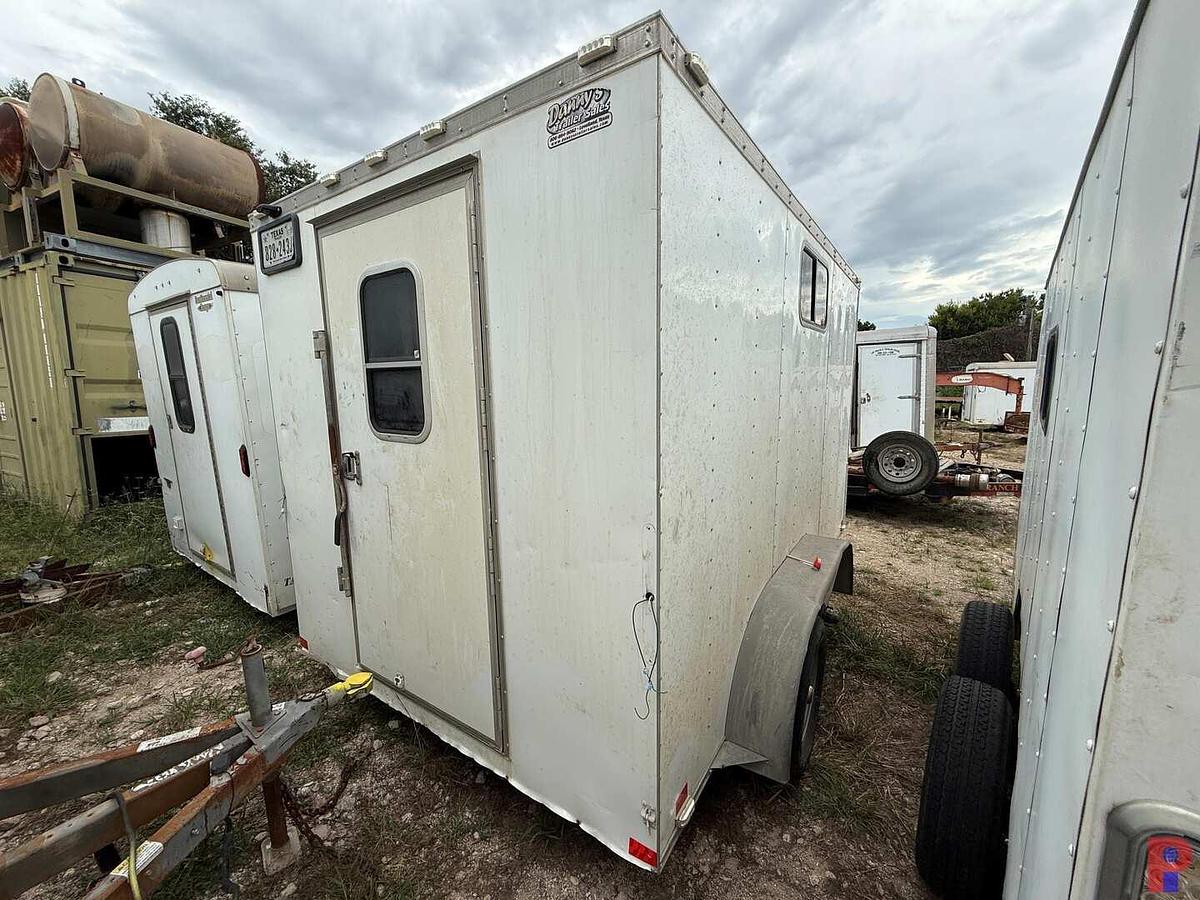 Used 2018 TEAM SPIRIT TRAILERS 12’ T/A BUMPER PULL CREW / DOGHOUSE TRAILER