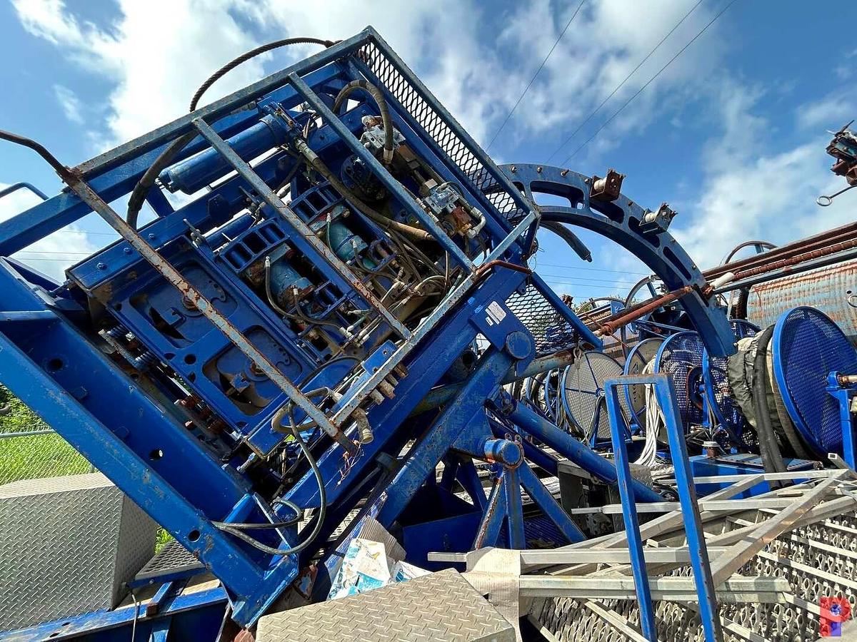 Used 1995 LEADER ENERGY COILED TUBING UNIT ON TRI AXLE TRAILER