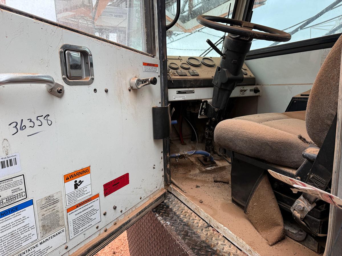 Used 2008 TAYLOR C500 DD 104'-250K 5-AXLE WELL SERVICE WORKOVER RIG
