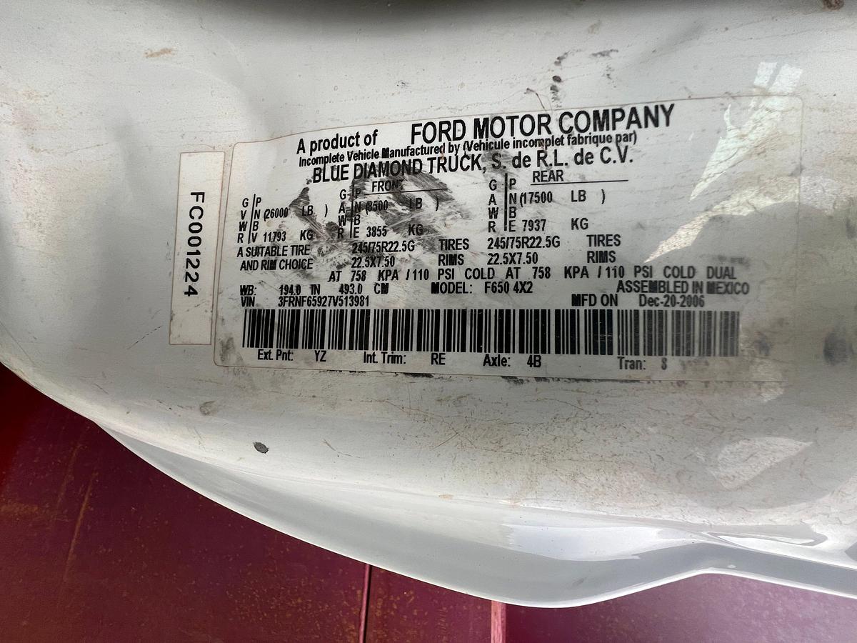 Used 2007 FORD F-650 SUPER DUTY TRUCK WITH TOOL BED