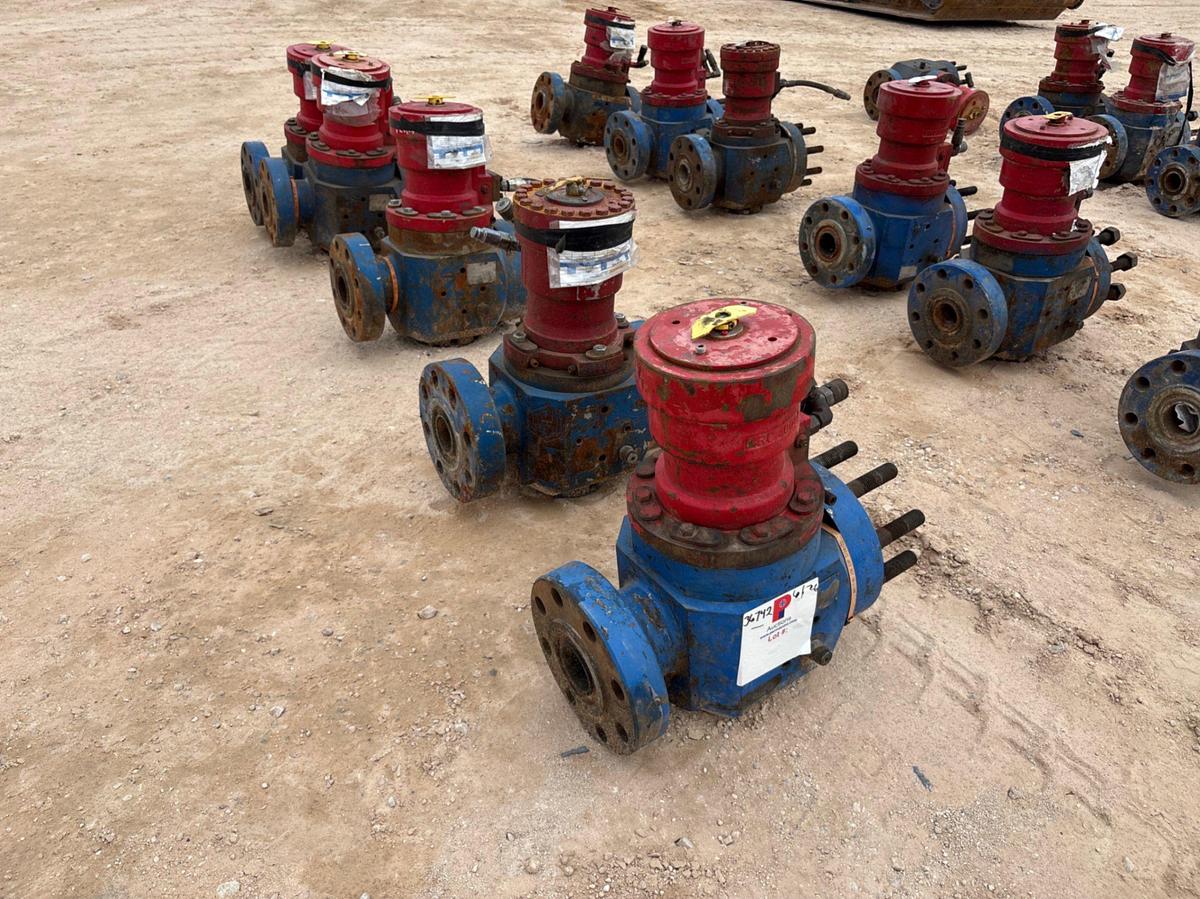 Used (5x$) (5) 2-1/2” 15K hydraulic ball valves