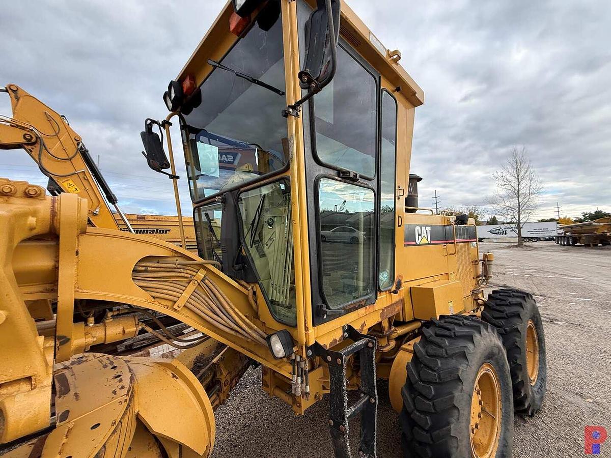 Used 1995 CATERPILLAR 160H MOTOR GRADER