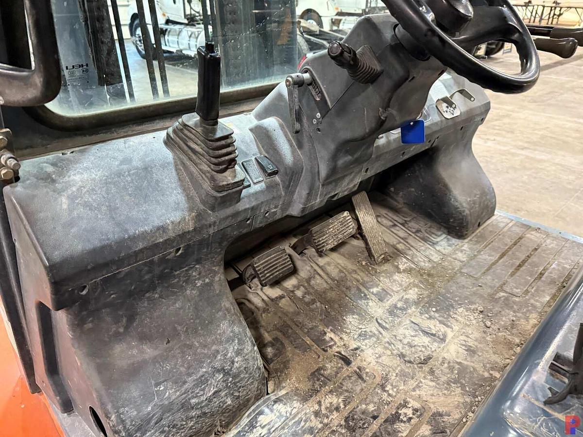 Used HELI CPCD70 14,991 LBS CAP. PNEUMATIC TIRE FORKLIFT