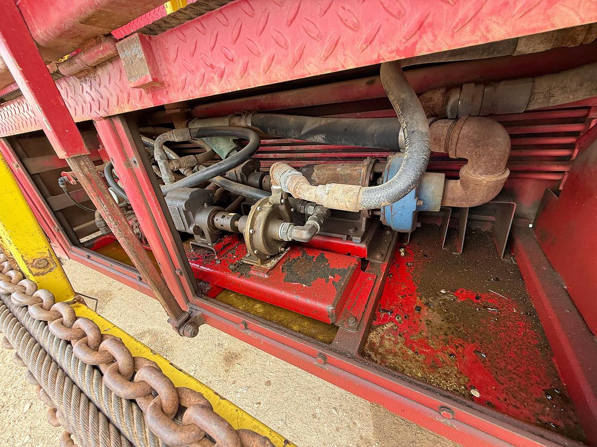 Used 2014 WATSON HOPPER PAY ZONE 550 DD 108’-300K 7-AXLE WELL SERVICE RIG