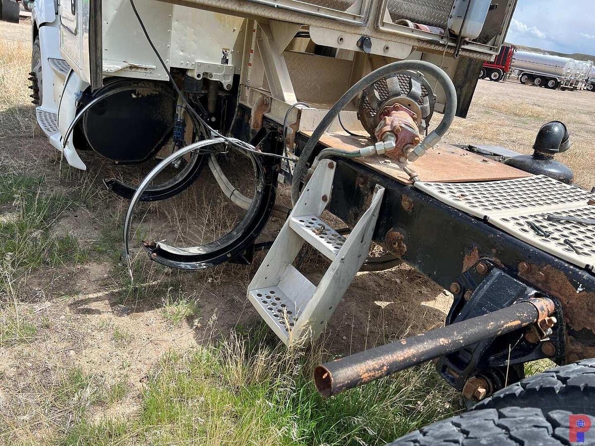 Used 2015 KENWORTH T680 T/A SLEEPER HAUL TRUCK