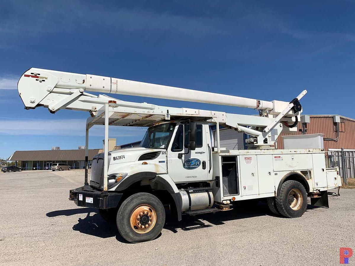 Used 2013 INTERNATIONAL  WORKSTAR 7300 4WD HI-RANGER 55' S/A BUCKET TRUCK