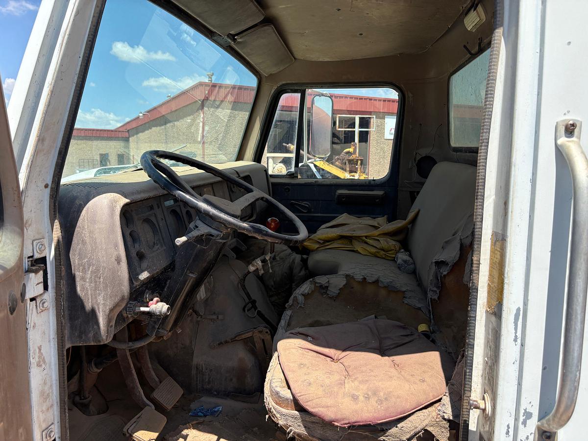 Used 1987 INTERNATIONAL 1954 S/A DAYCAB VACUUM TRUCK