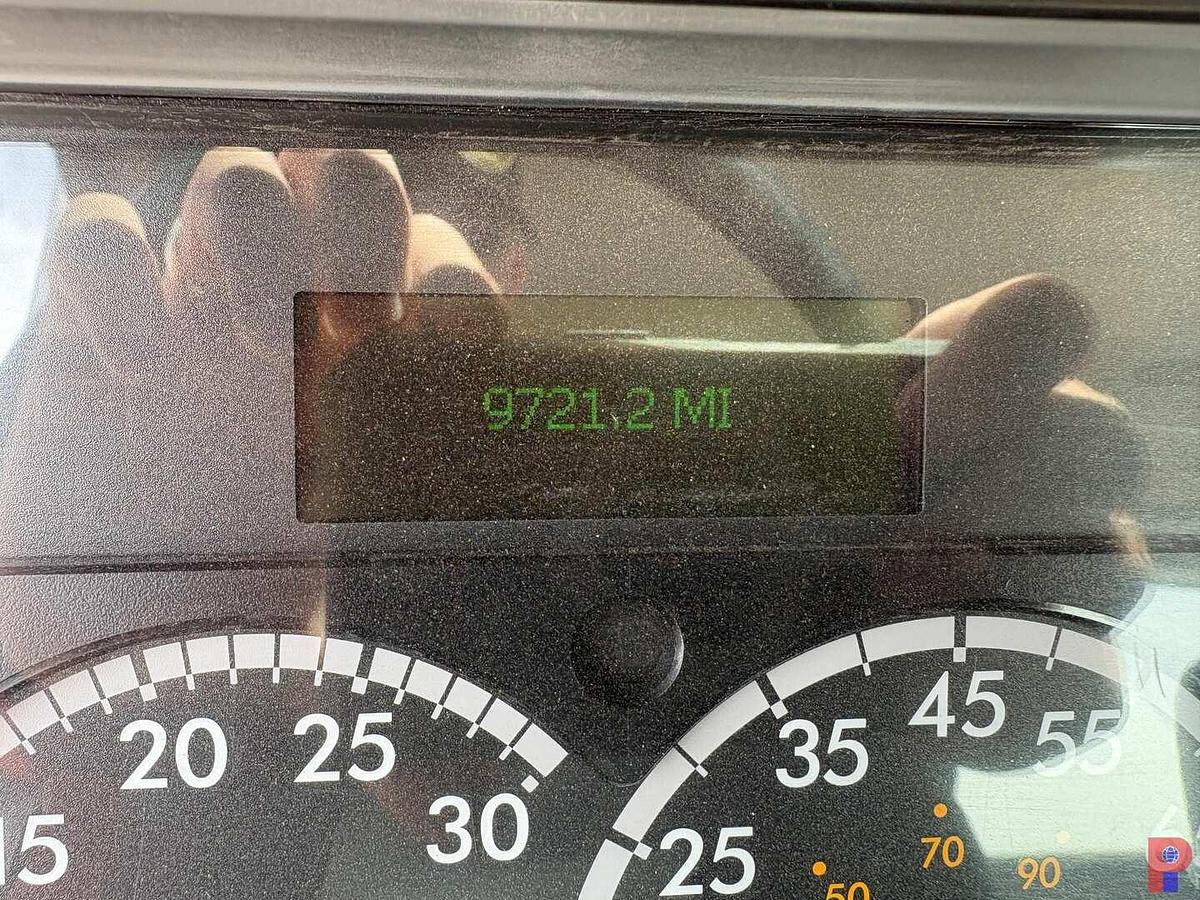 Used 2007 FREIGHTLINER M2112 T/A DAYCAB BOBTAIL VACUUM TRUCK