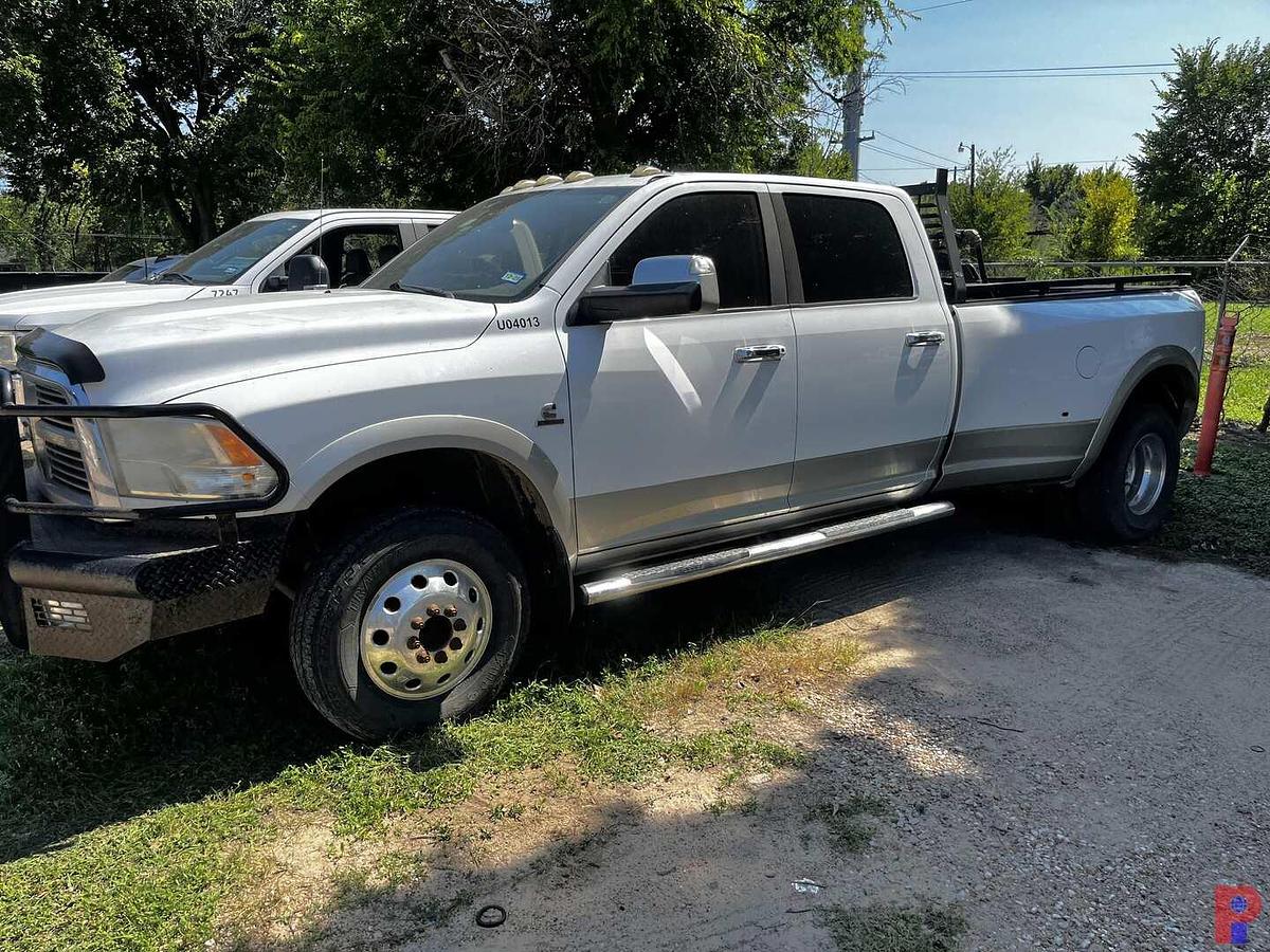 Used 2011 RAM 3500 LARAMIE CREW CAB 4X4 DUALLY PICKUP