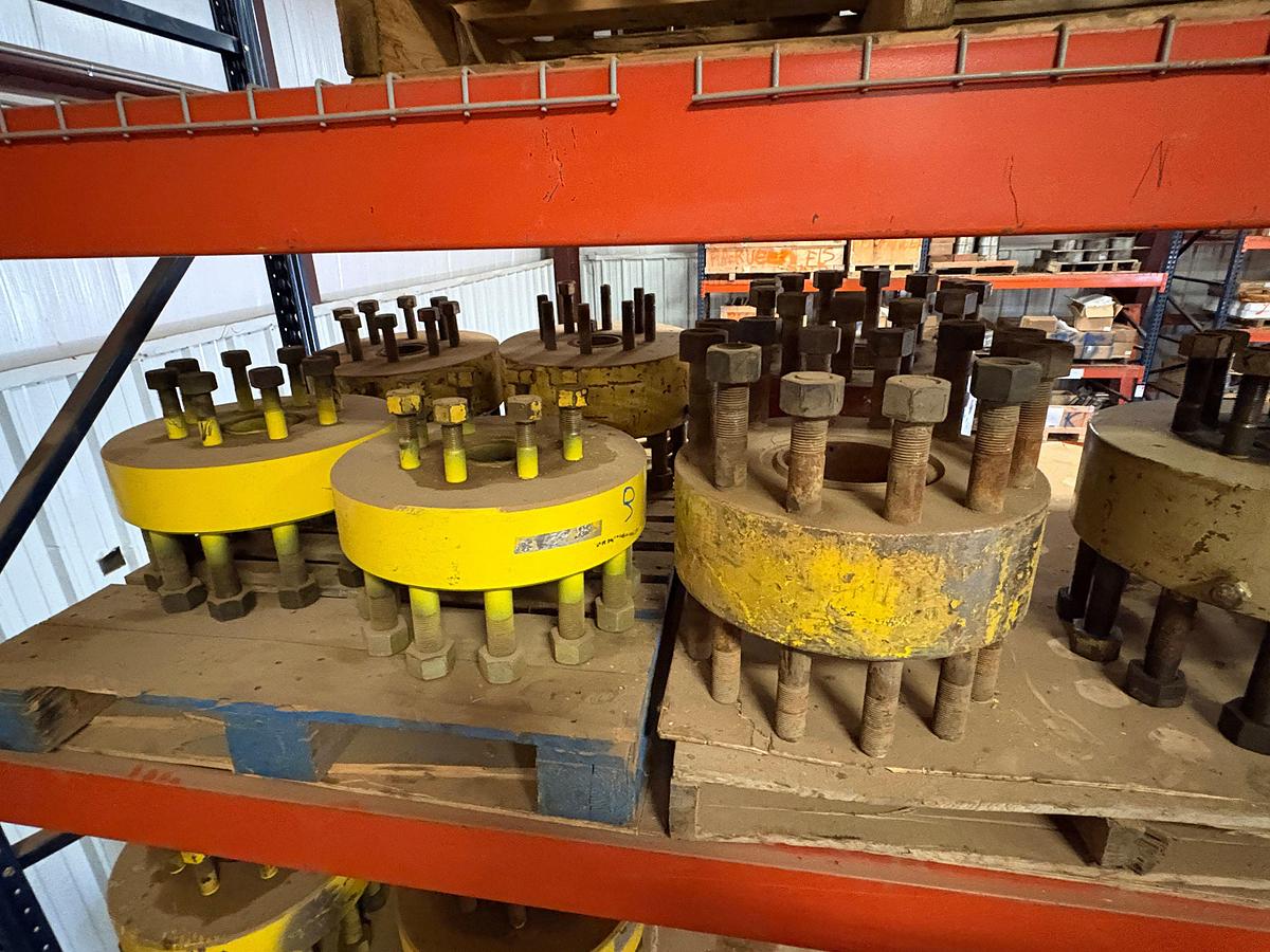Used (3 shelves) assorted 4”, 5”, & 7” DSAs 5k & 10k psi