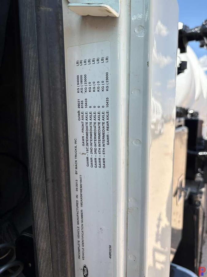Used 2014 MACK DAYCAB KILL TRUCK & 2013 TIGER MFG 130BBL T/A KILL TRAILER