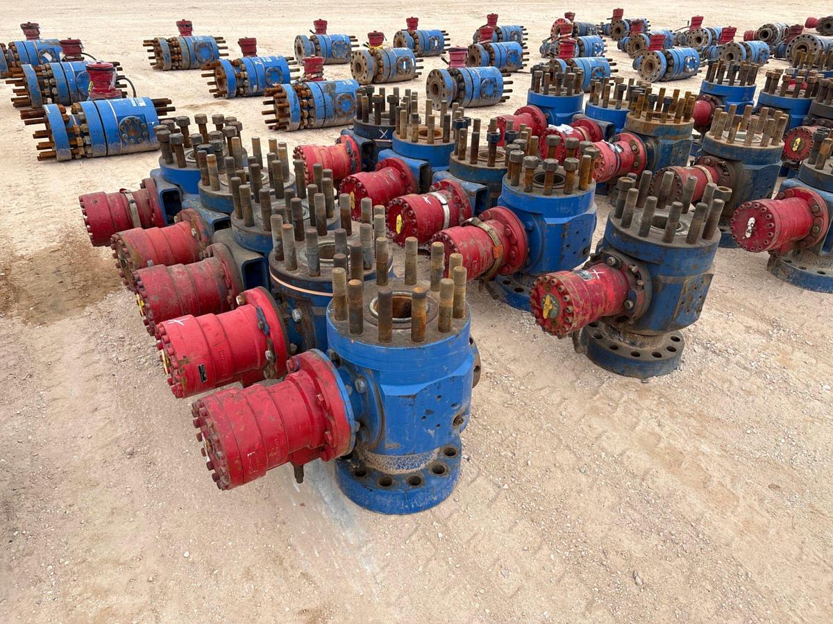 Used (10x$) 5” 15k hydraulic ball valves