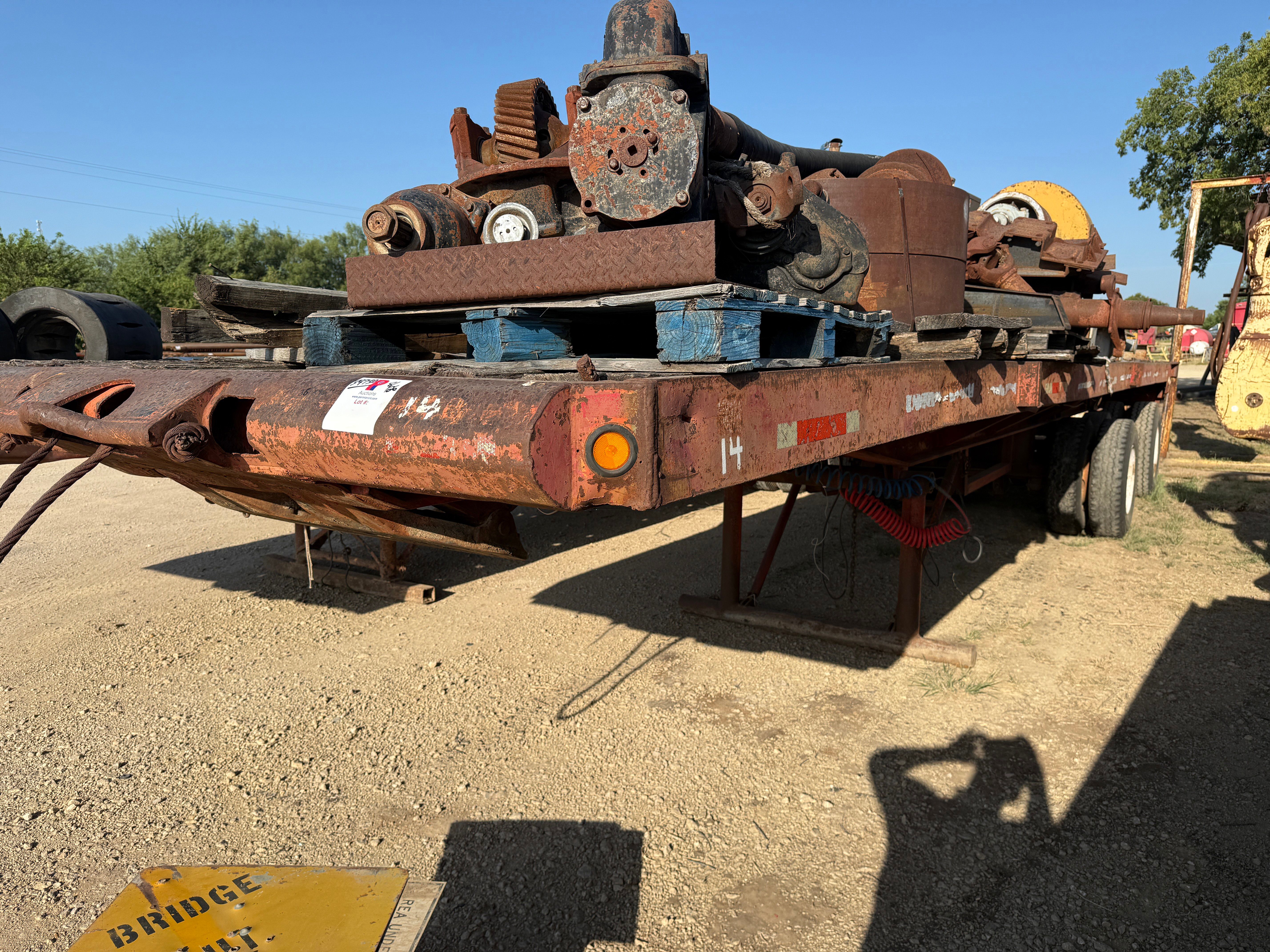 Used 1981 SHOPMADE 36’ X 96” TRI-AXLE OILFIELD FLOAT