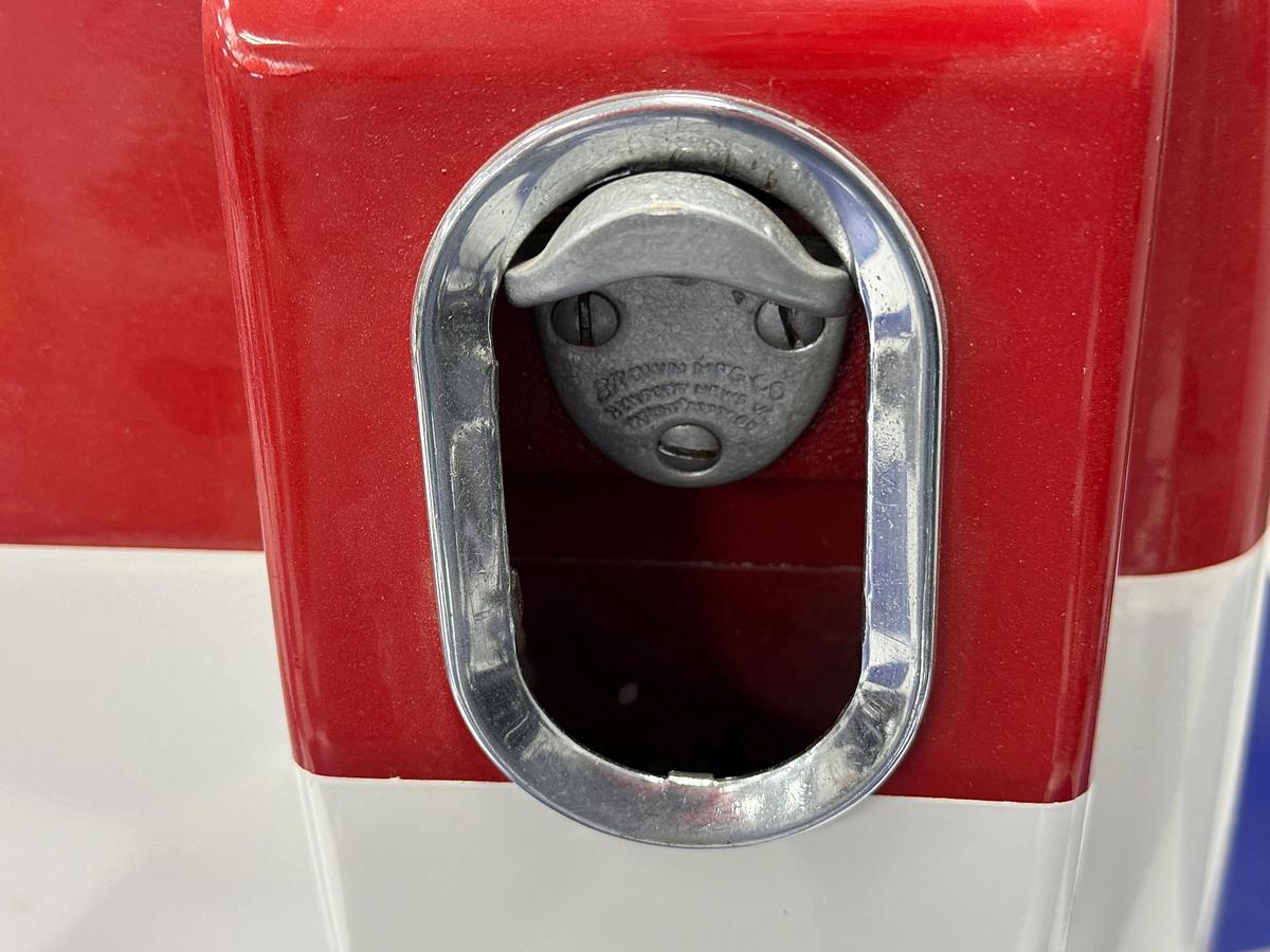 Used Coca-Cola CMD-D TOP OPEN CHEST STYLE VINTAGE COOLER