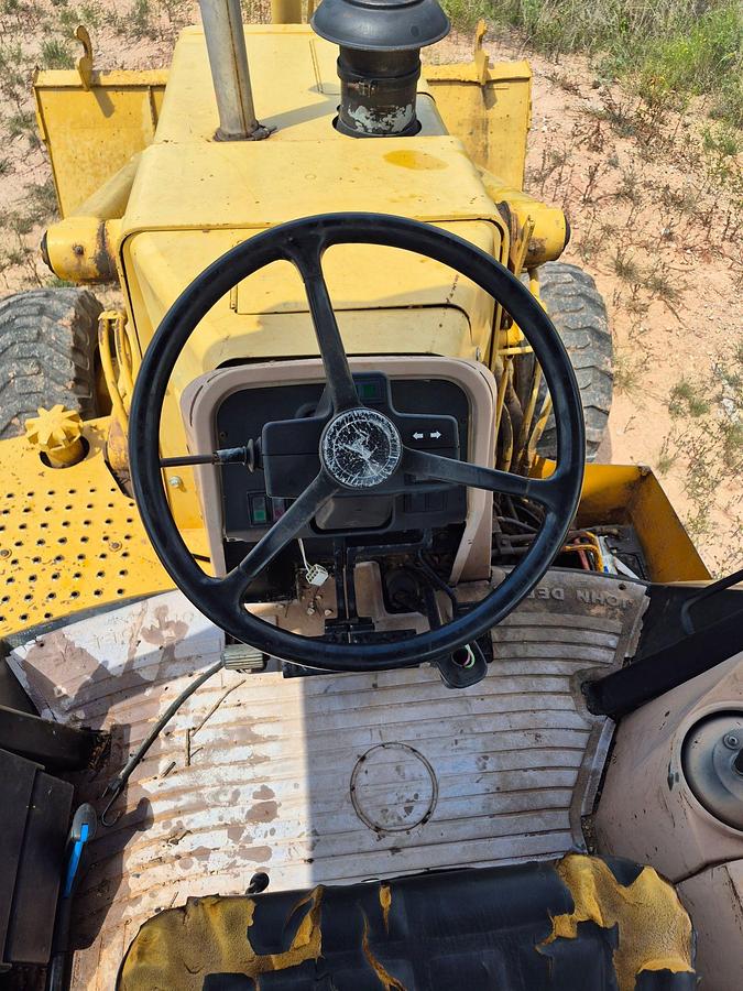Used John Deere 410D ExtendaHoe 4x4 Backhoe
