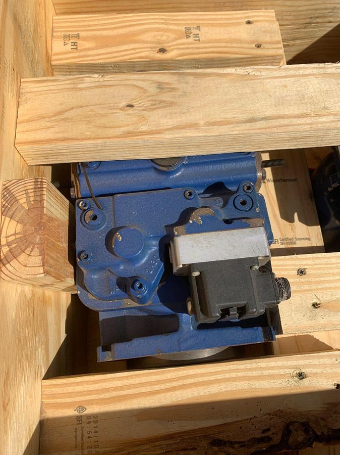 Used NEW HYD Pump and Fan Motor