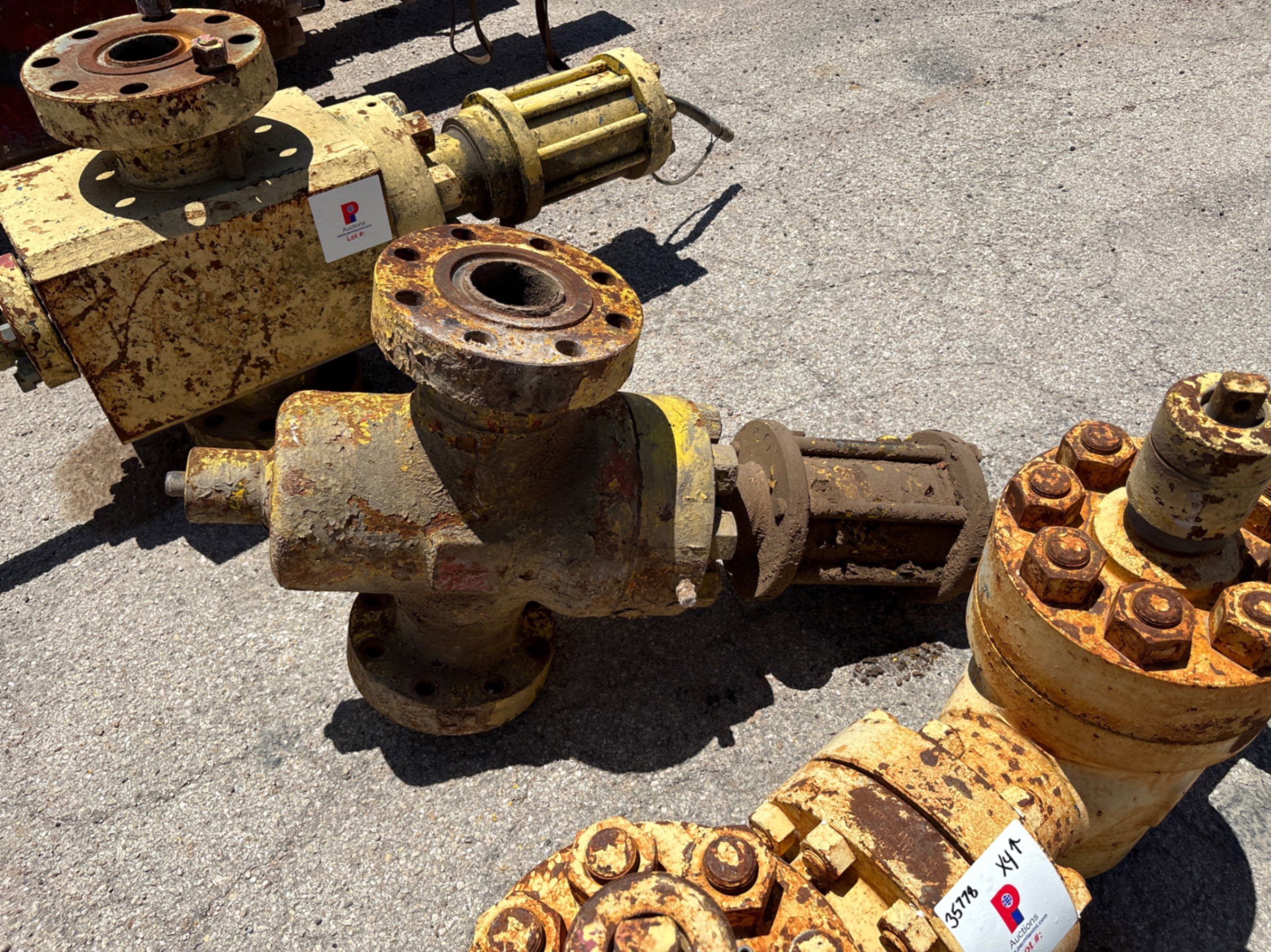 Used (4x$) (4) 4-1/16” 10k gate valves